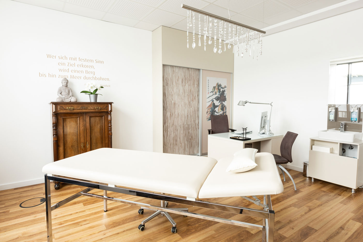 Behandlungszimmer - Praxis - Integrative Chinesische Medizin in Köln-Junkersdorf